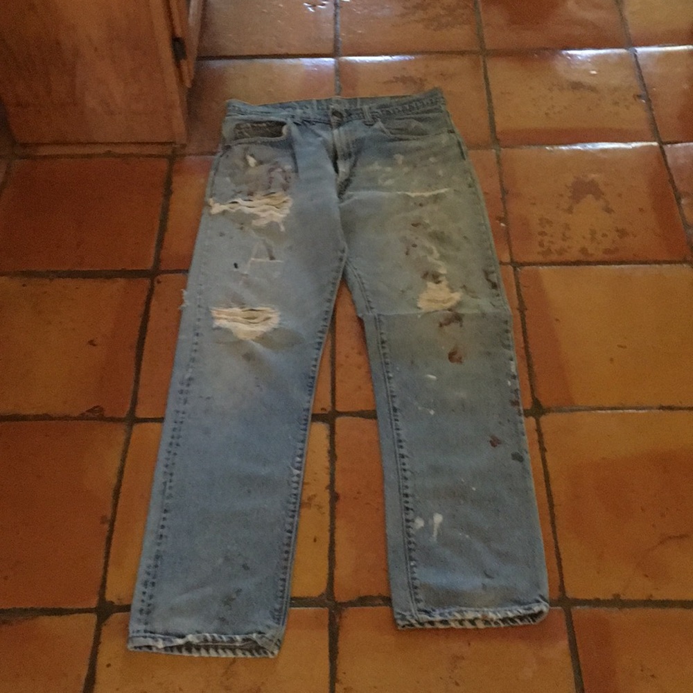 Vintage men’s Levi jeans from 1972 w/holes/patch